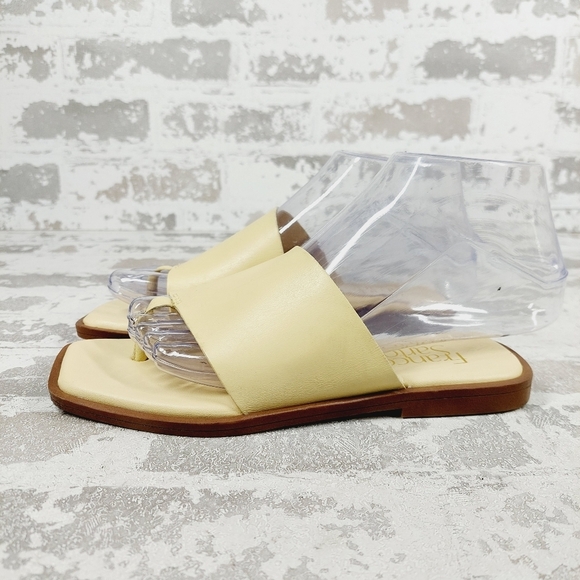 NEW Franco Sarto Merci Womens Cream Leather Slip On Flat Sandals W800 - Picture 1 of 13
